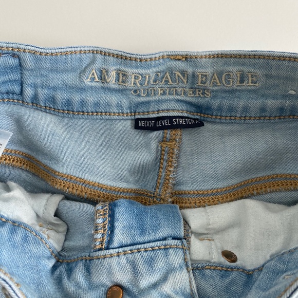 AMERICAN EAGLE HIGH RISE SHORTIE - Picture 3 of 8